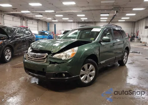 2010 Subaru Outback 2.5I Premium из США, поврежденный, VIN 4S4BRBCC8A1331688